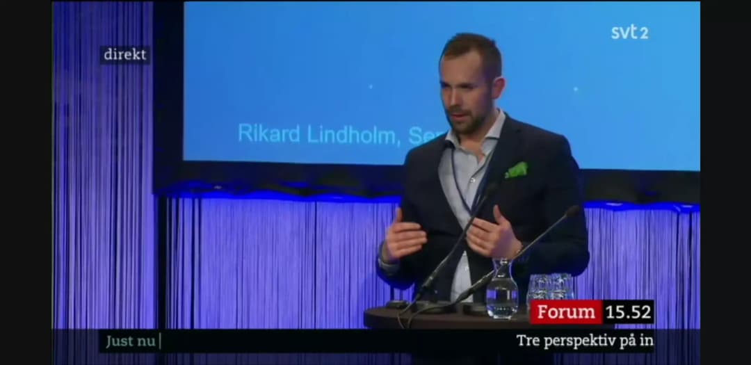 Rikard Lindholm i Allt om Tidskrifter – Facebook och det svenska valet