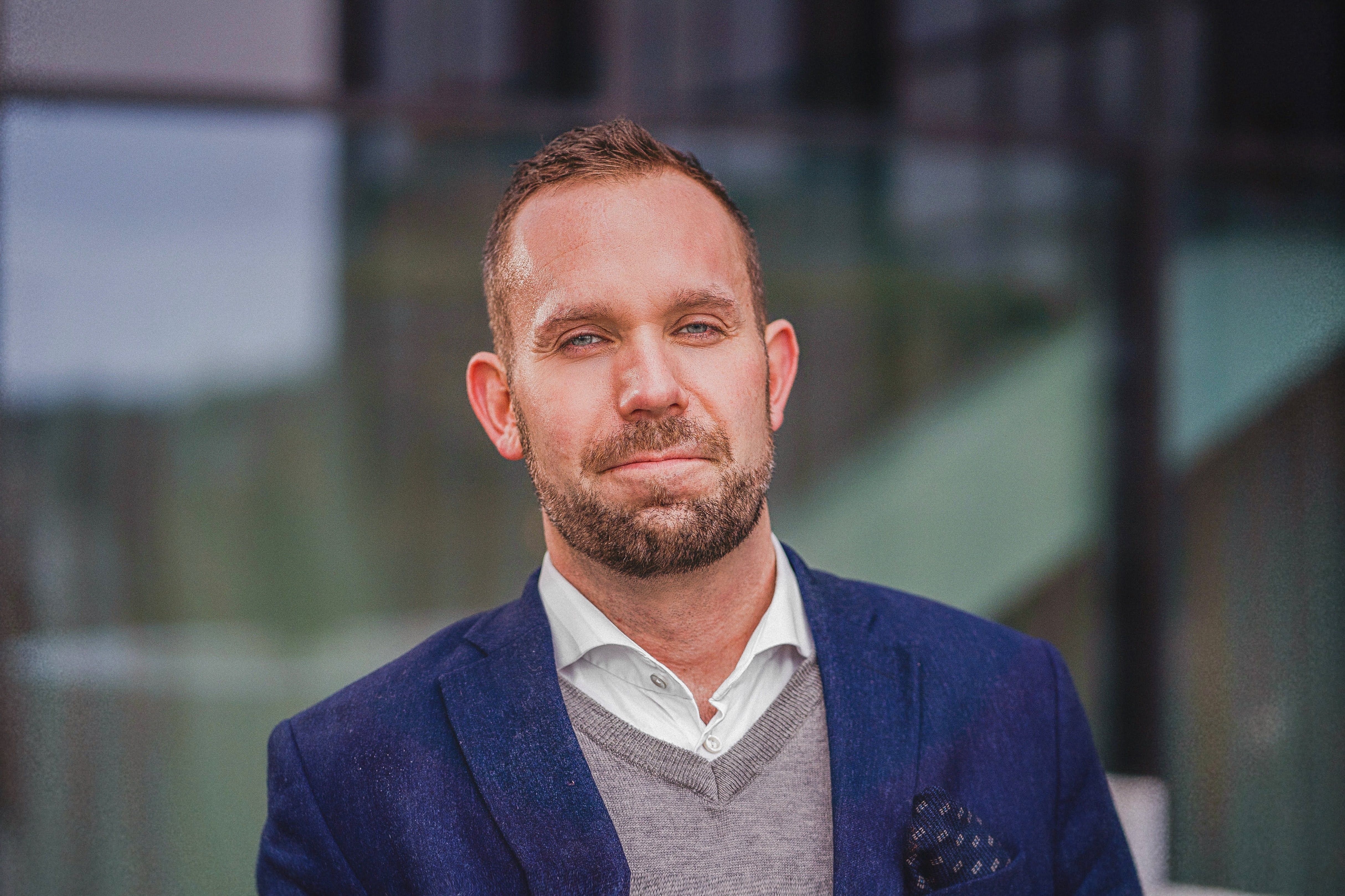 Rikard Lindholm - Facebook Ads Expert